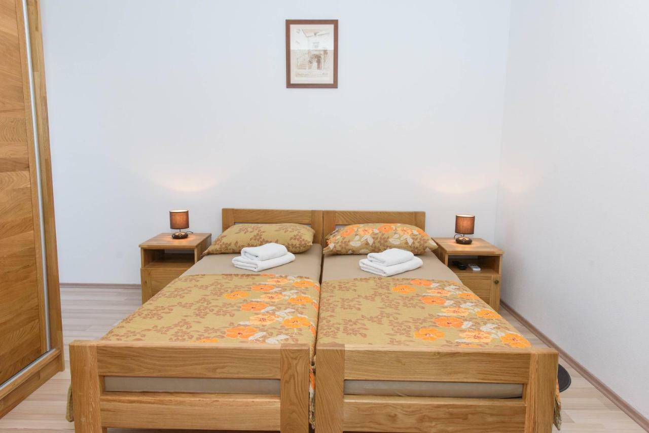 Luxury Rooms Ivana Kastela Exterior photo
