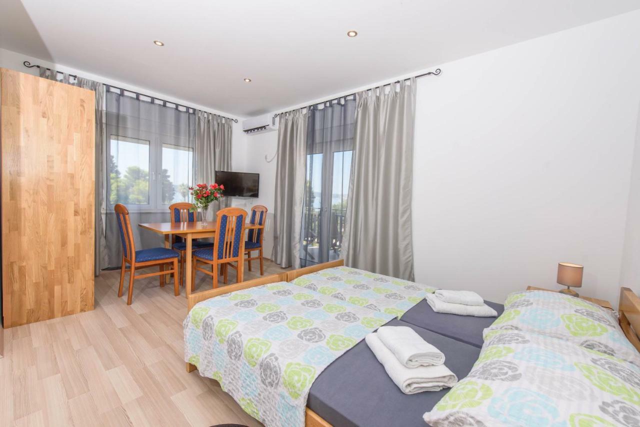 Luxury Rooms Ivana Kastela Exterior photo